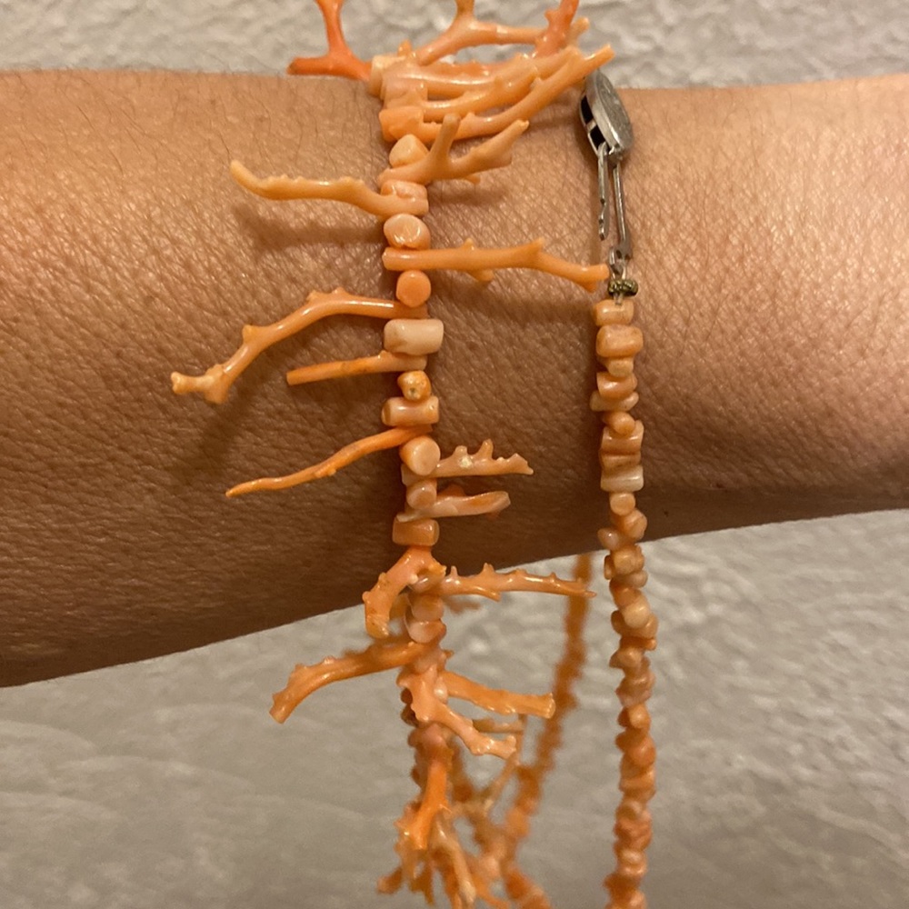 Vintage Branch Coral Necklace - Picture 6 of 6